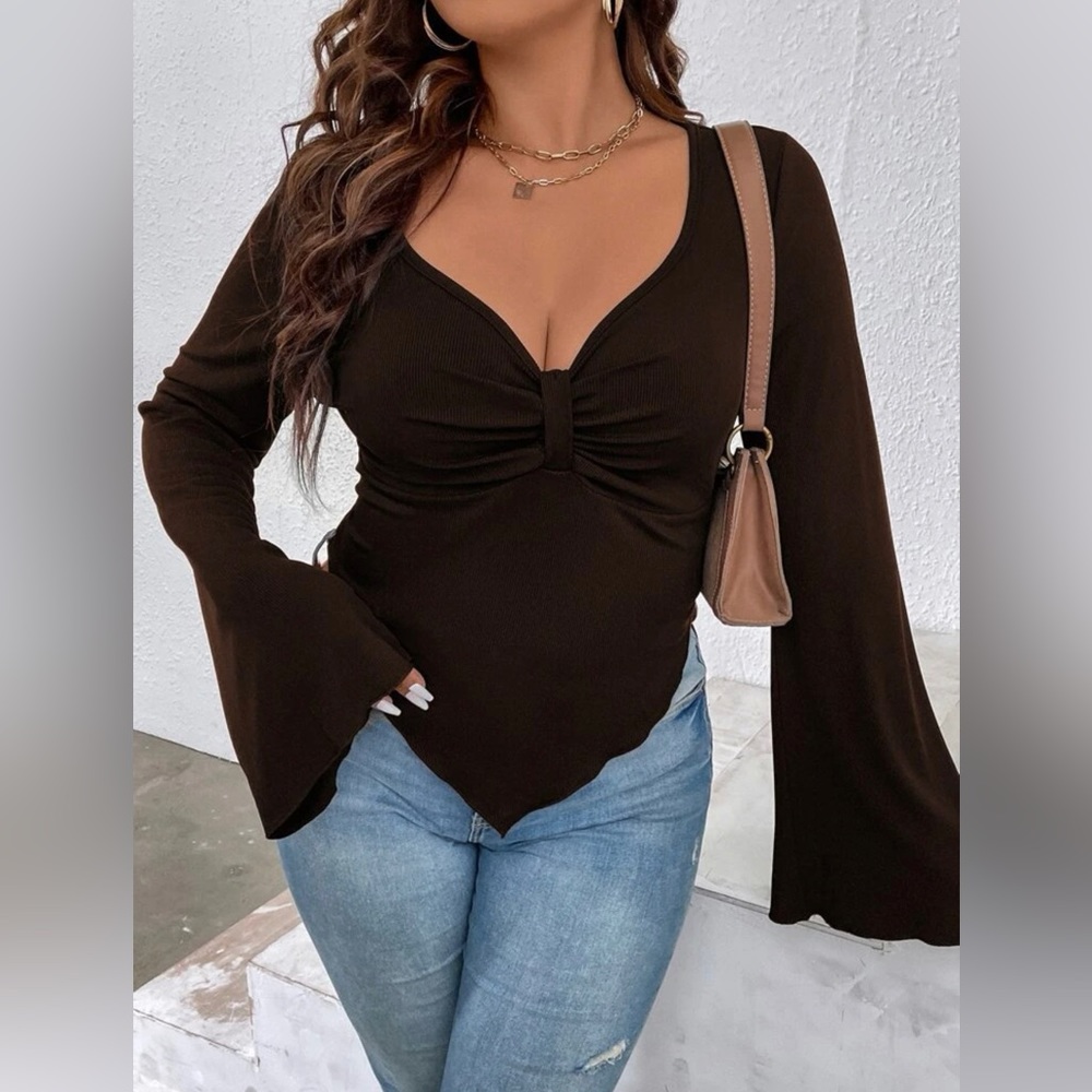 Brown flowy croptop